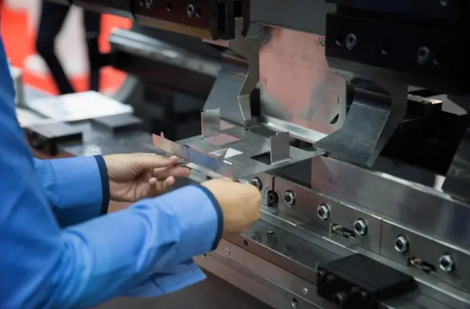 钣金加工需留意哪些细节?